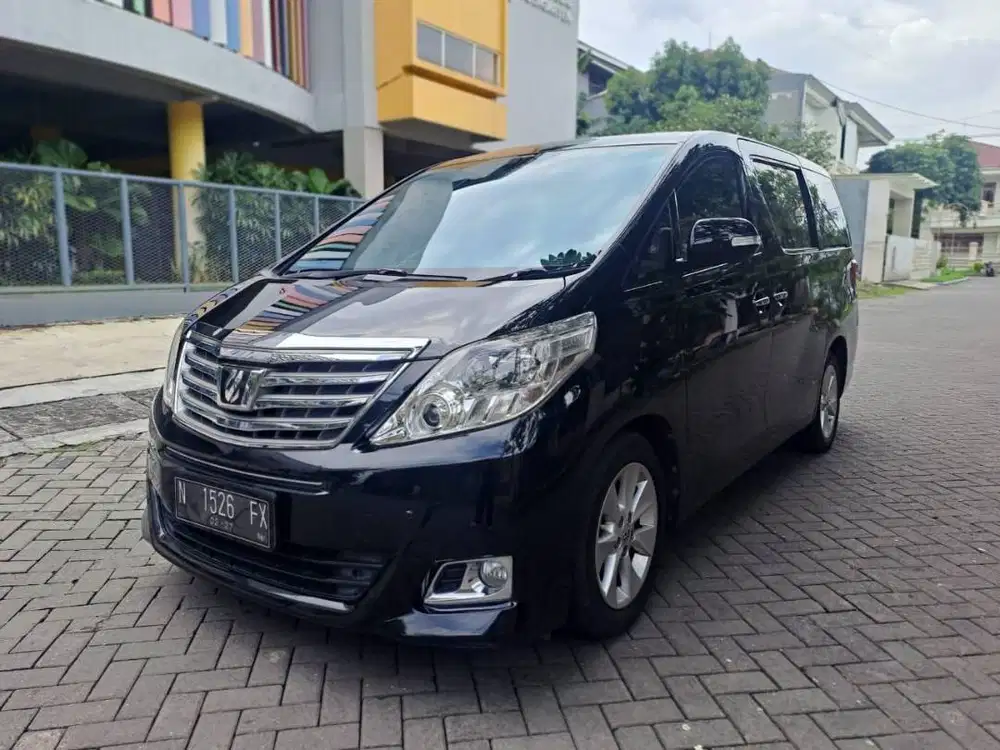 Toyota Alphard G atpm 2014. ISTIMEWA