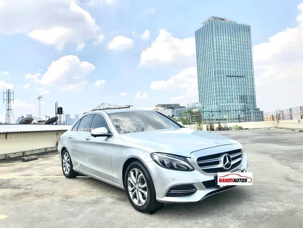 Mercedez Benz C200 Avantgarde Tahun 2014 Automatic Abu-abu  Metalik