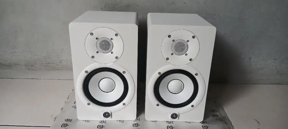 Speaker yamaha HS 5