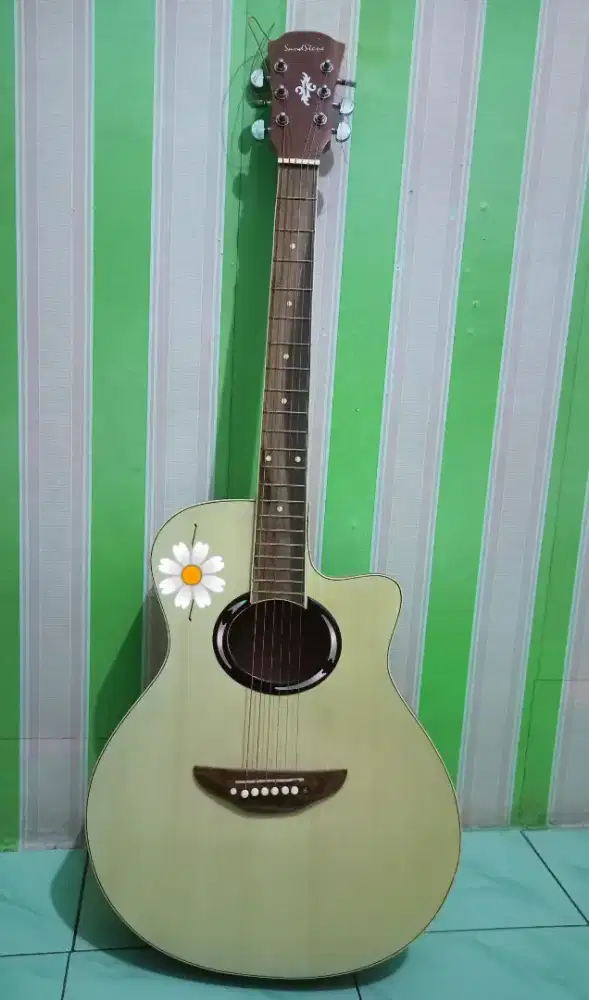Gitar Akustik Lokal