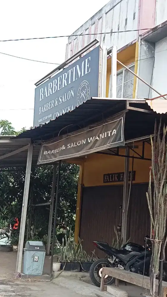 Di cari Tukang cukur atau Barberman