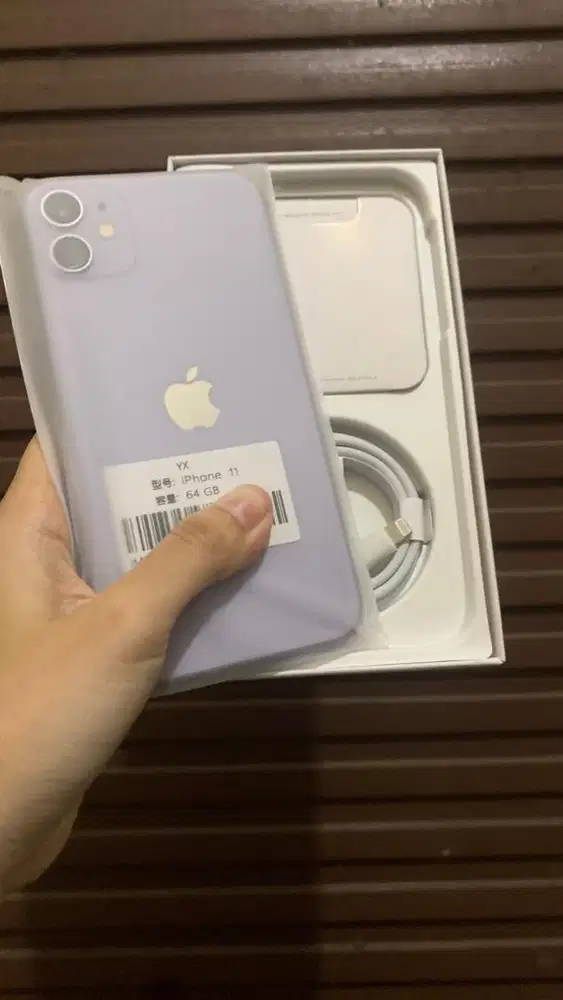 iPhone 11 64GB WiFi Only Noreset Fullset Mulus Pemakaian Wanita Gress