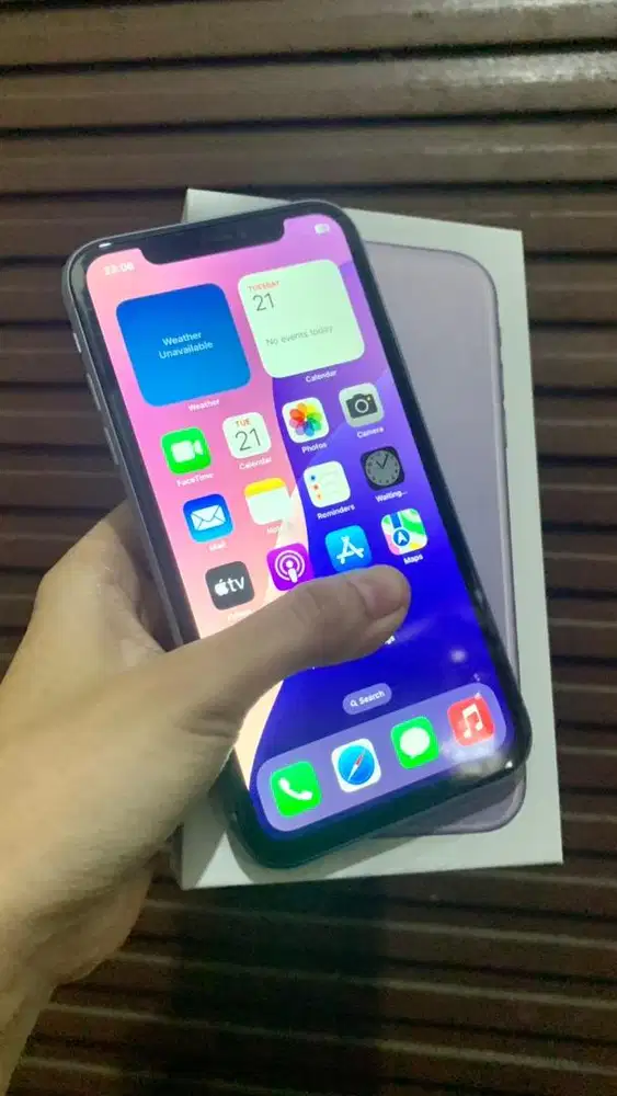 iPhone 11 64GB WiFi Only Noreset Fullset Mulus Pemakaian Wanita Gress
