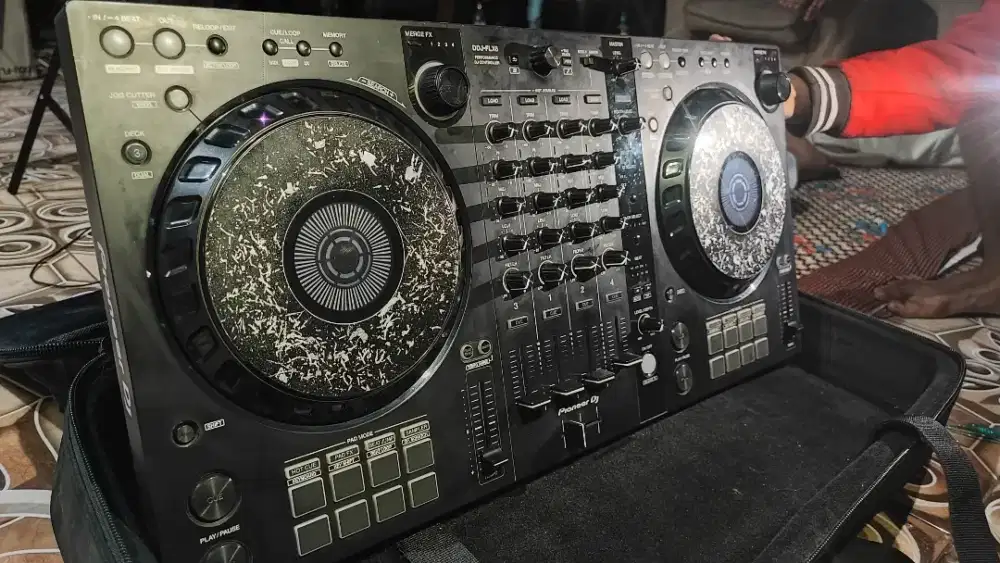 Pionner DDJ FLX 6