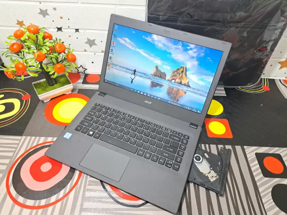 Laptop acer core i5 gen 6 nvidia geforce Ram 8 gb ssd 128 gb ngebut