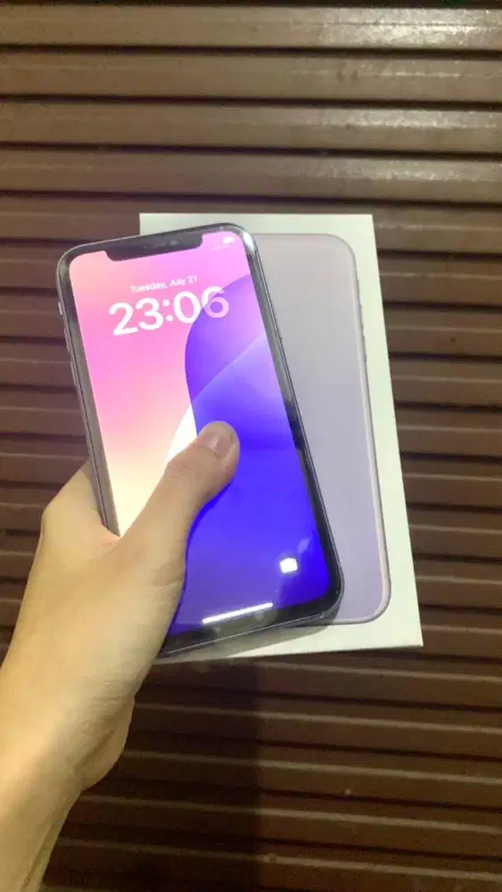 iPhone 11 64GB WiFi Only Noreset Fullset Mulus Pemakaian Wanita Gress