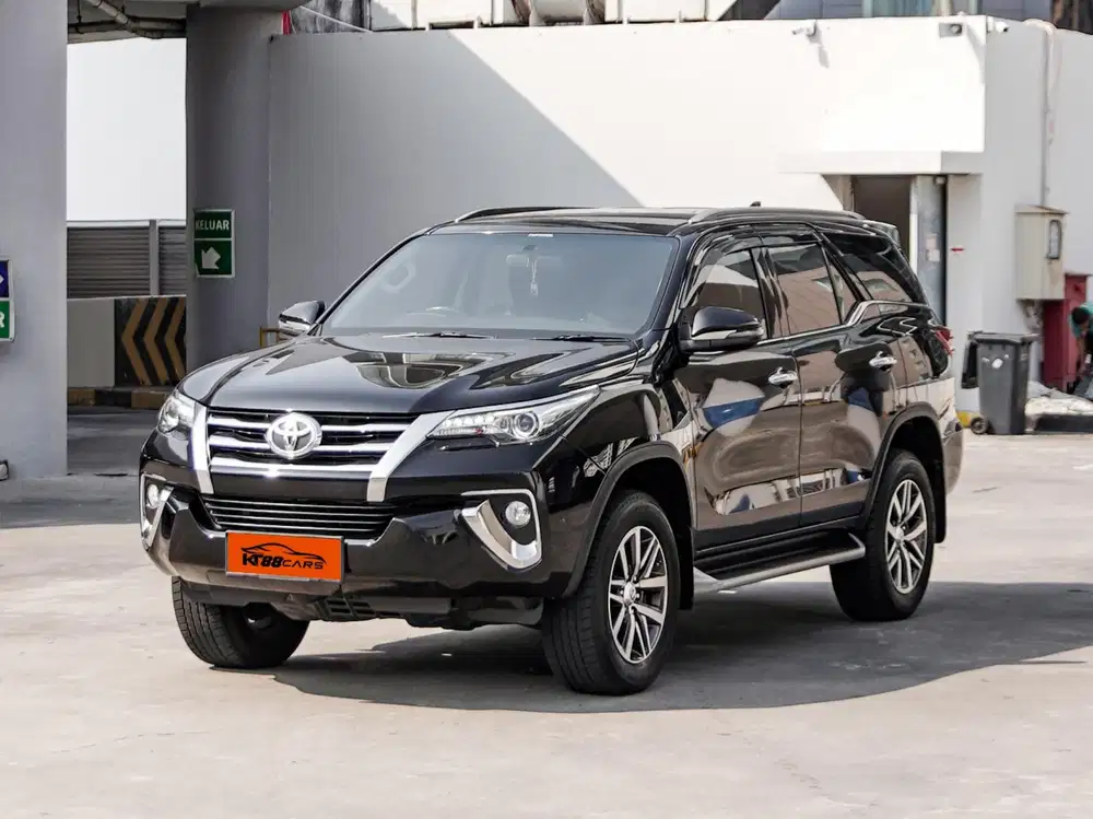 Toyota Fortuner VRZ Matic 2019 hitam