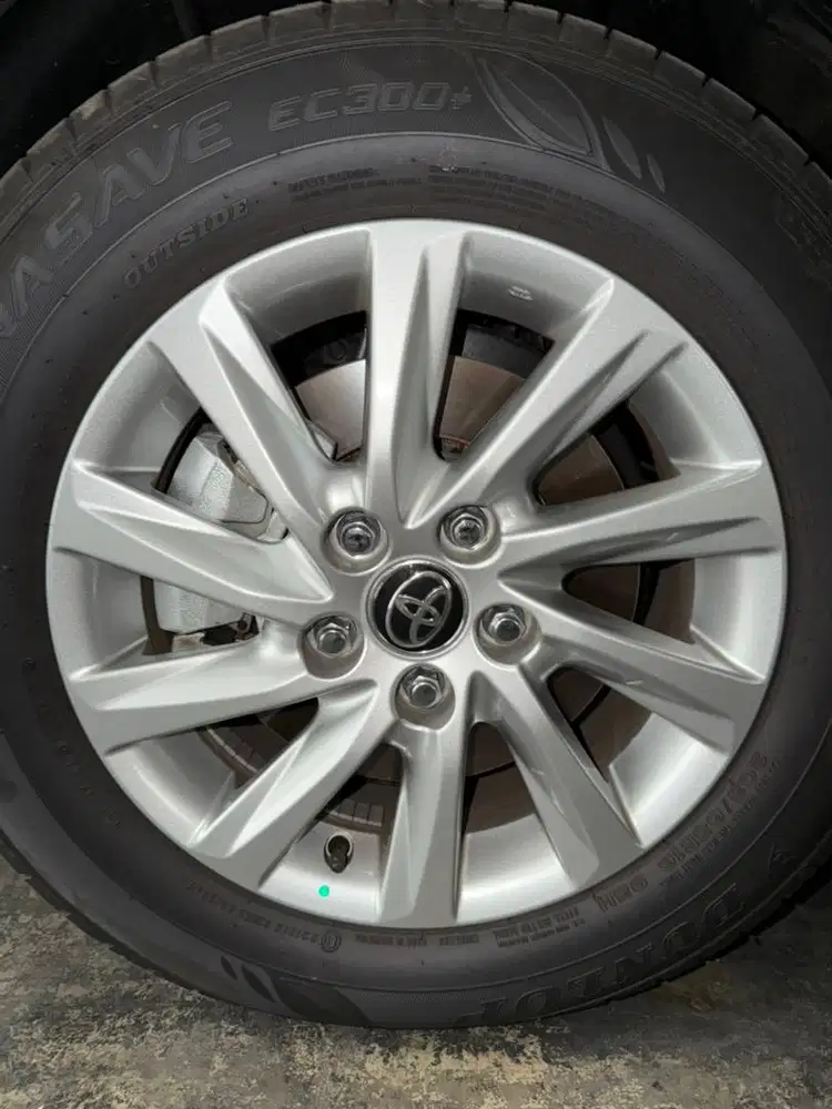 Velg original innova zenix R16