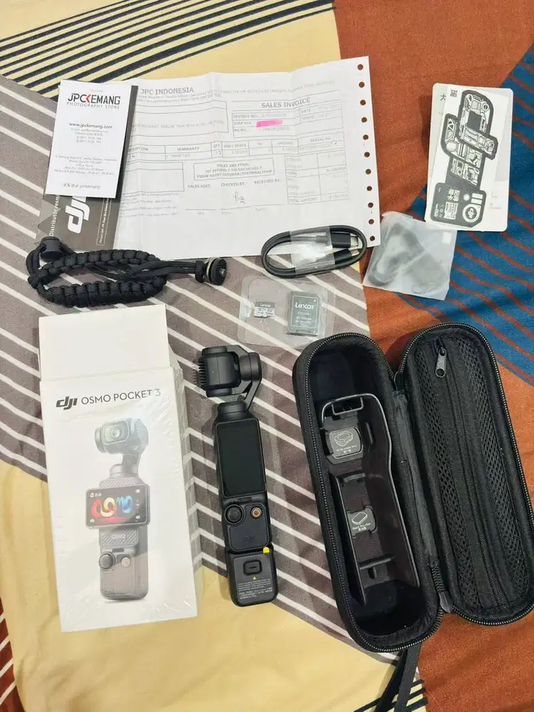 JUAL DJI Osmo Pocket 3 LIKE NEW + Free Memory Lexar Silver Plus 128GB
