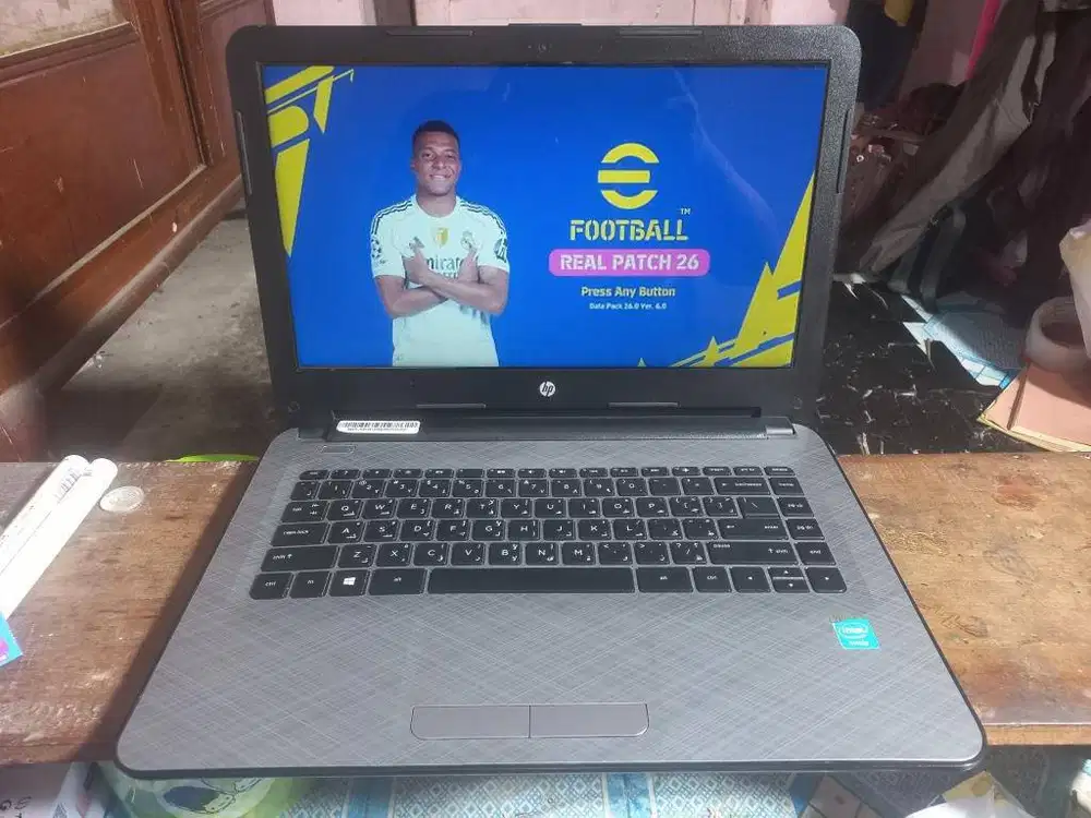 HP 14 intel RAM 4 GB SSD+HDD FULLGAMES