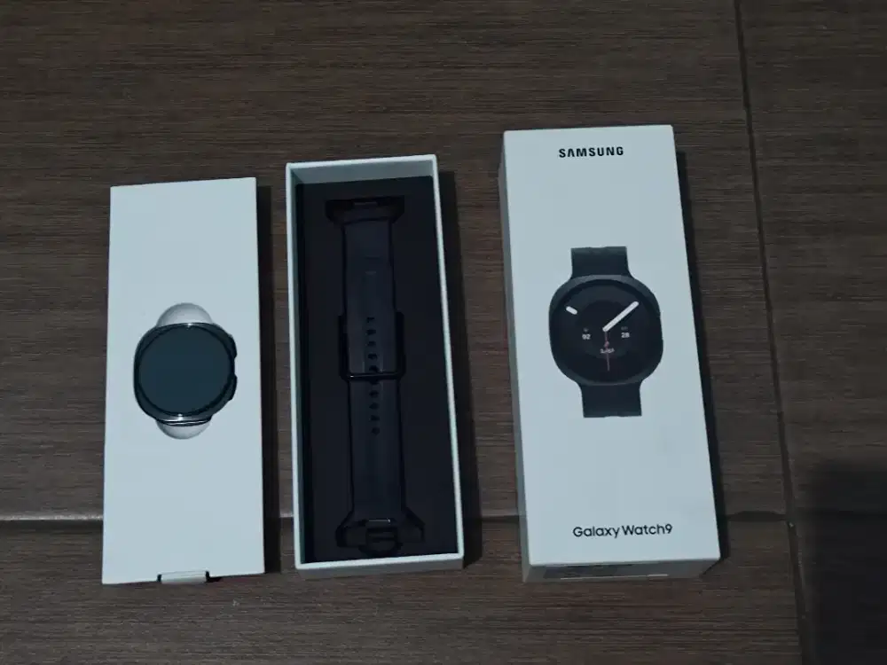 Samsung Galaxy Watch 9 40Mm lengkap Ori resmi Sein like new