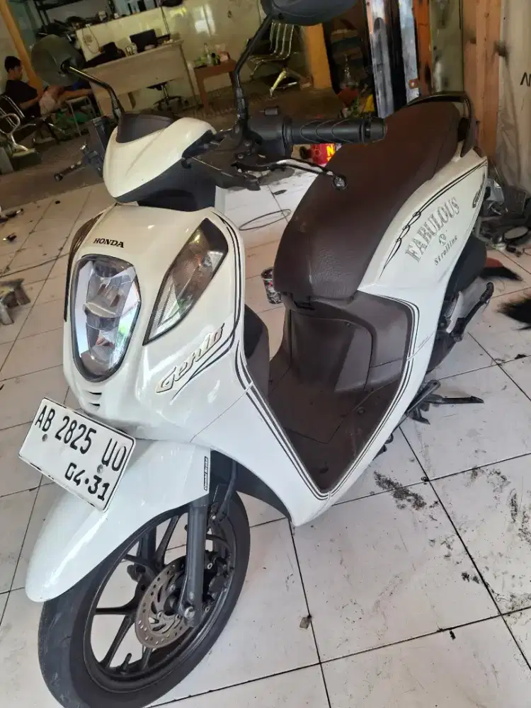 Honda genio cbs th 2021 ab