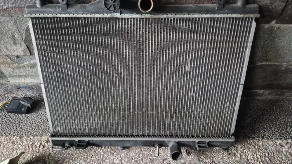 Radiator nissan livina