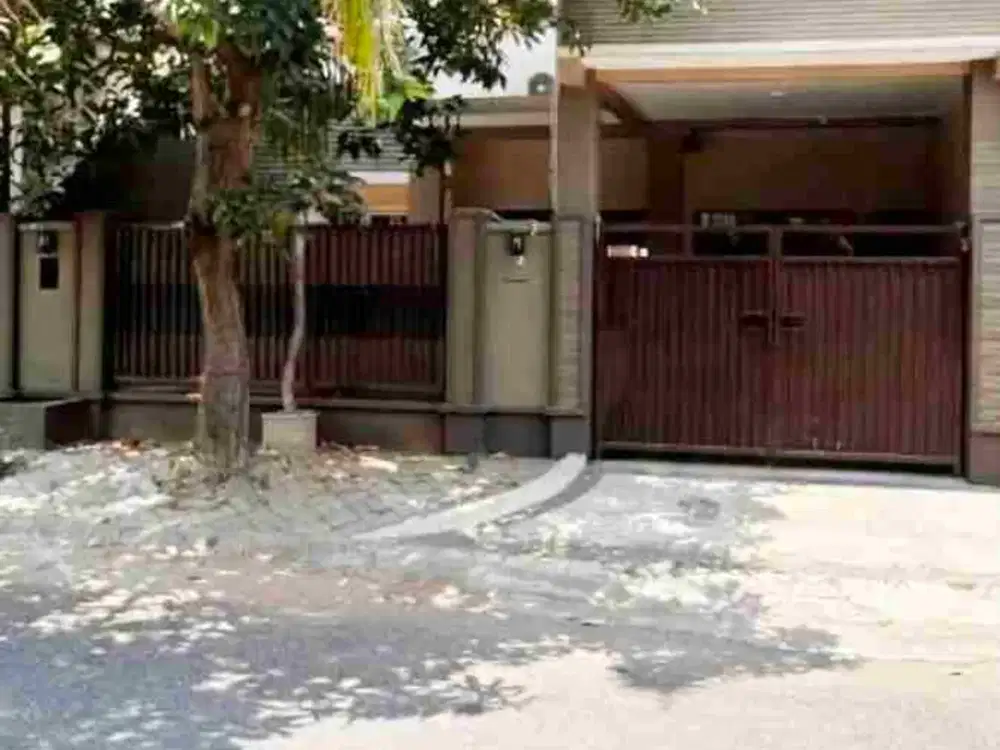 Rumah Usaha Lokasi Strategis di Graha Tirta Waru