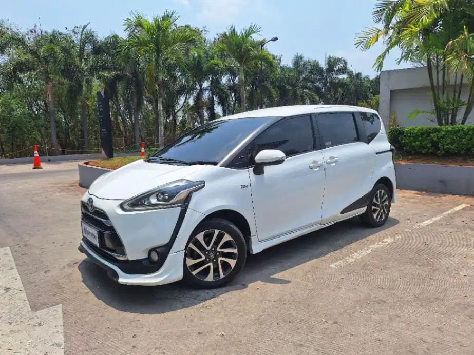 DP Murah Toyota Sienta  1.5 Q Bensin-AT 2018
