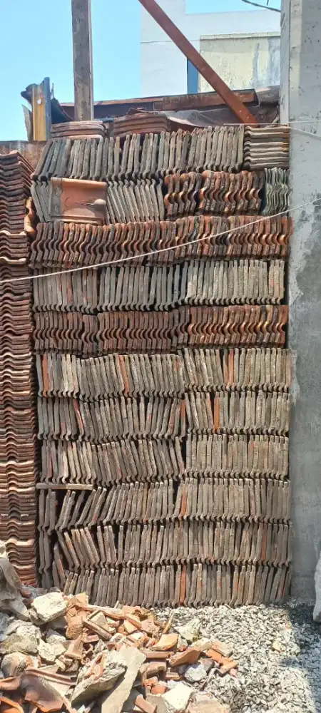 Genteng kodok bekas rumah