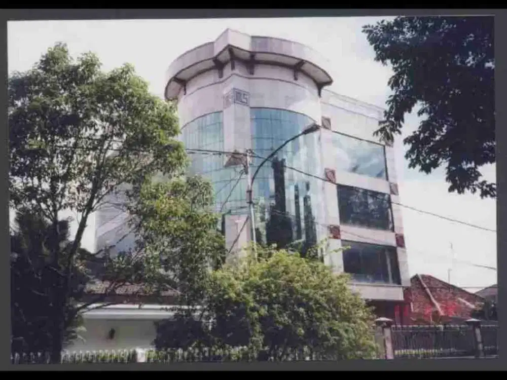 Gedung 6 Lantai Grogol