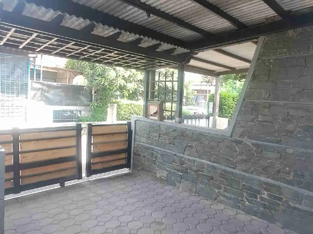 rumah terawat siap huni di Turangga Buah Batu