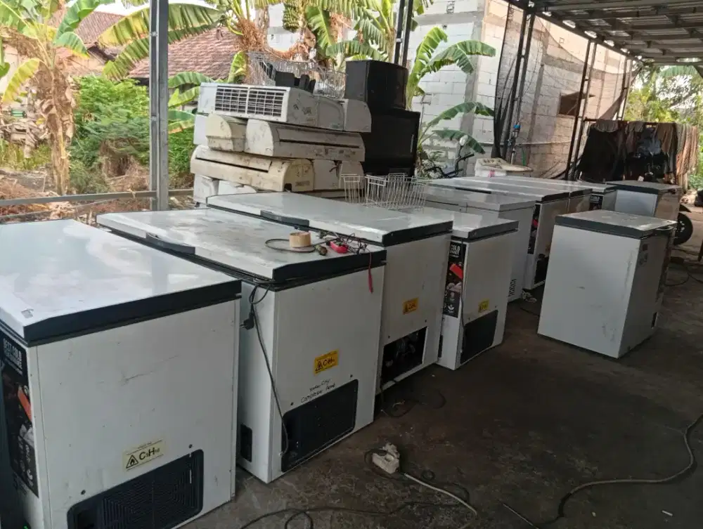 Dibeli Rosok Besi Tua Logamlainnya Elektronik Rusak Ac Mesin Mesin dll