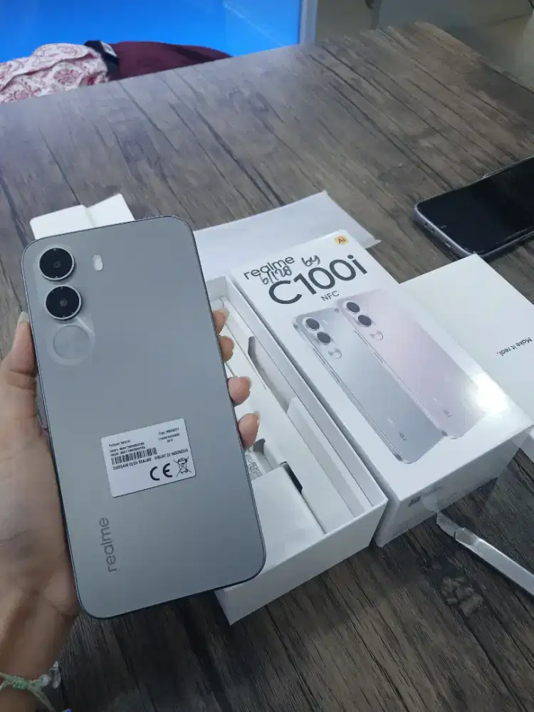new realme c100i