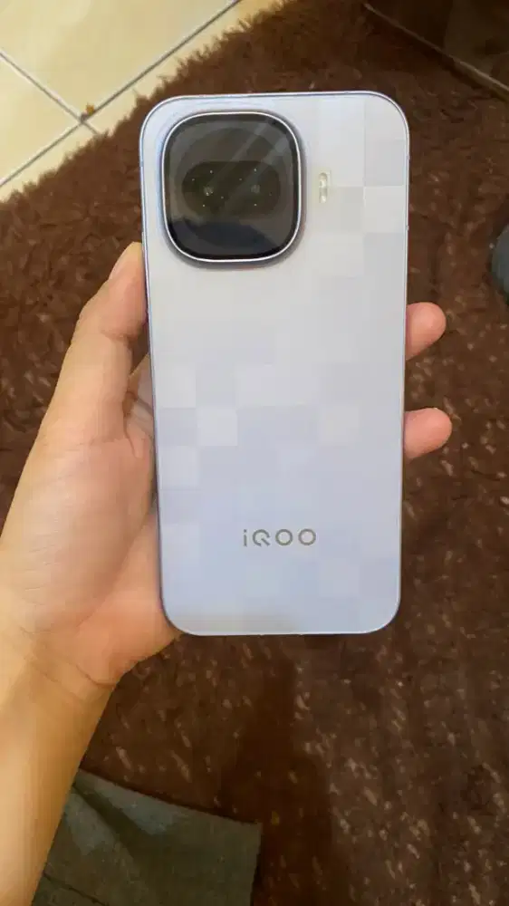 Iqoo 15r 12/512 silver
