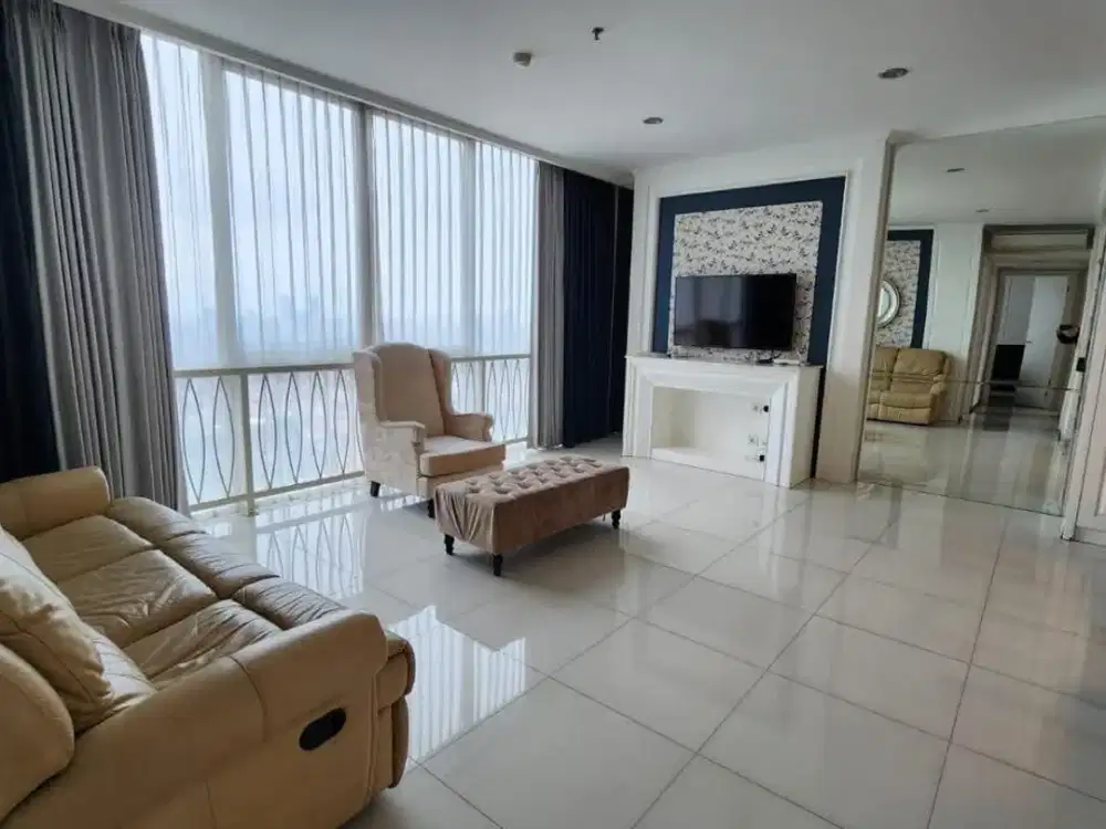 Disewakan Apartemen The Via & Vue Ciputra World Tower Via 129 m2 4 KT Full Furnished