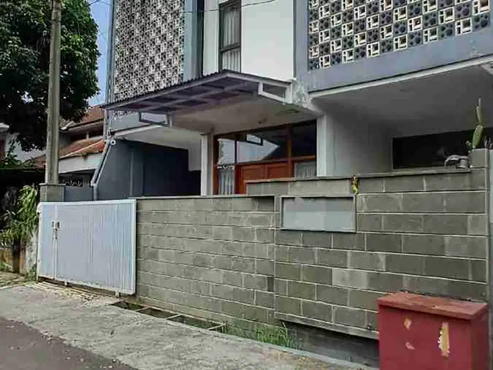 Rumah minimalis di Turangga Buah Batu lingkungan nyaman