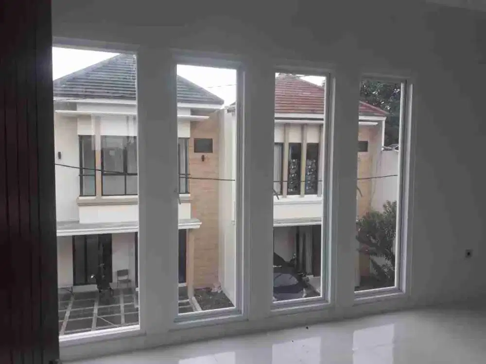 Rumah Cantik Dekat Tol
