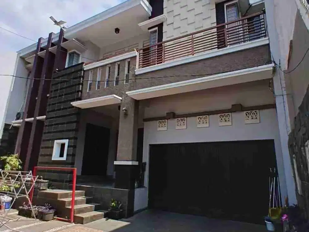 Rumah Mewah Dalam Kota