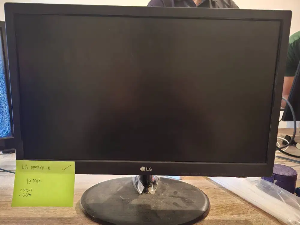 Monitor LG 19M38A 19 Inch Normal