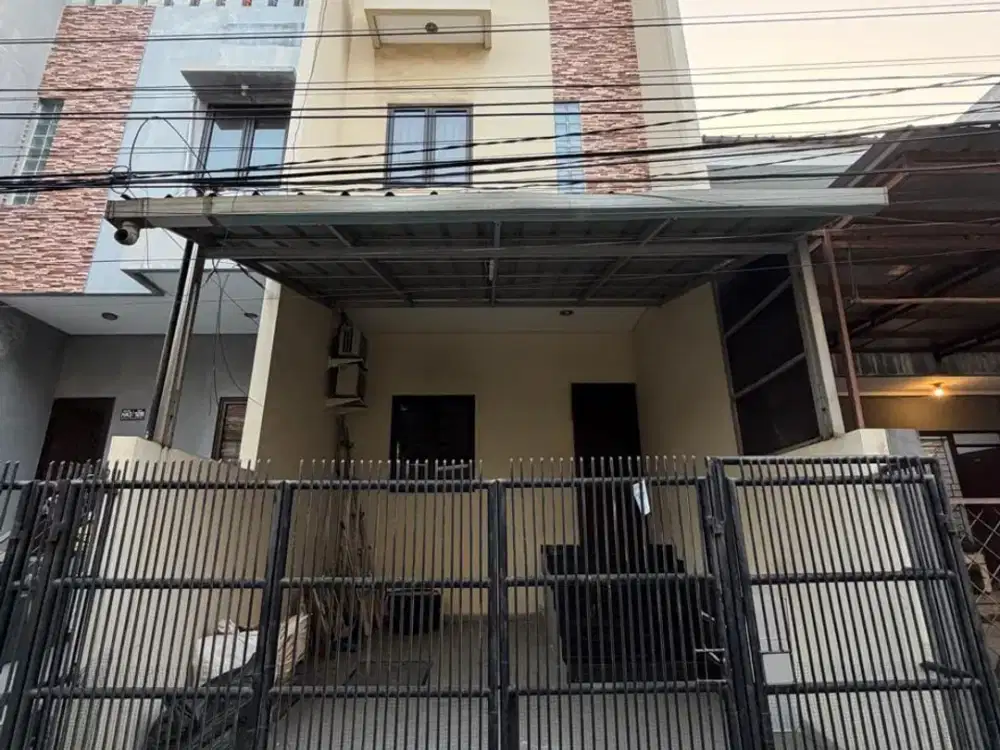Dijual Rumah 3 Lantai Bagus Lokasi di Sunter