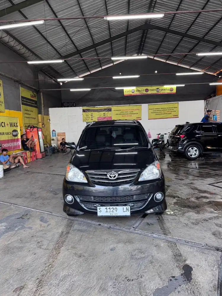 AVANZA S AT 2011 TYPE TERTINGGI
