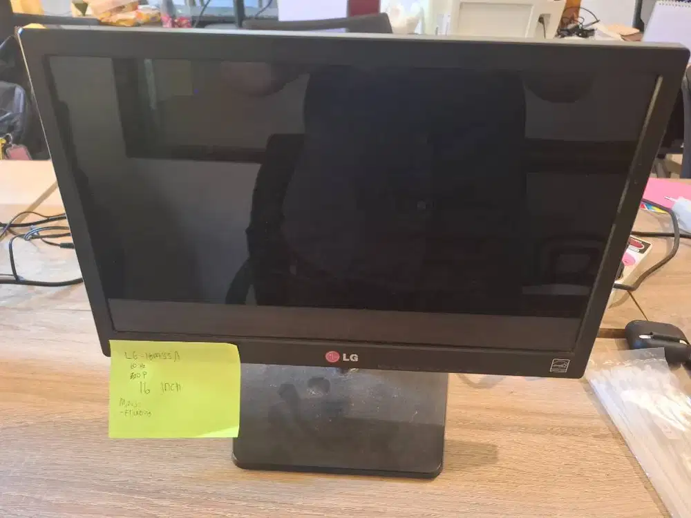 Monitor LG 16M35A 15.6 Inch