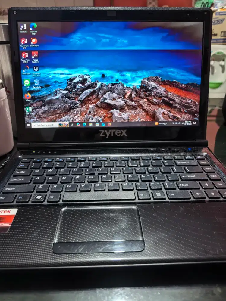Laptop Zyrex Cruise, Intel Core I3 mulus & bagus