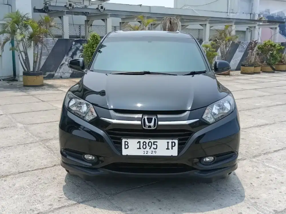 HONDA HRV E CVT 1.5 AT HITAM 2016/2017 HRV -V