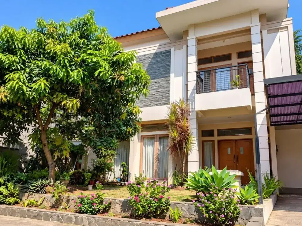 Dijual Cepat Rumah 2,5 Lantai di Cigadung Bandung