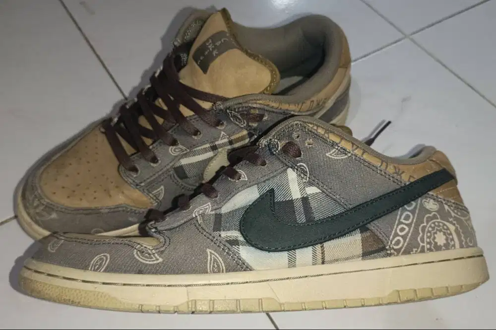 Nike ori murah tipe Skateboard Dunk Low x Travis Scott (Cactus Jack),