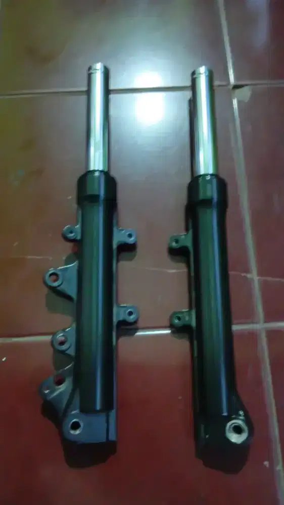 Shok depan nmax old,waterpump namx old,sayap depan namx old