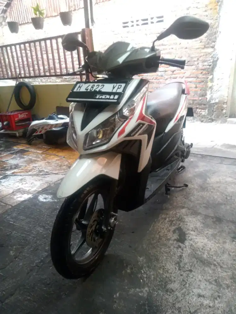 Dijual Honda Vario techno CBS 2011