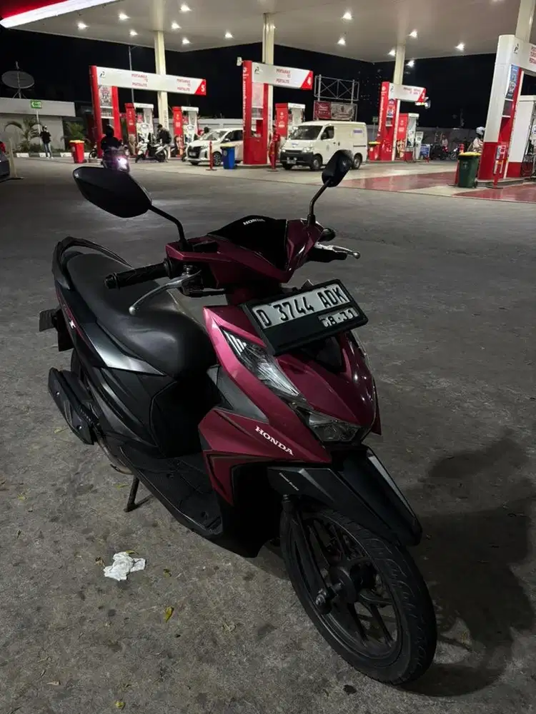 Honda Beat Deluxe Cbs Iss 2021, Km Rendah.