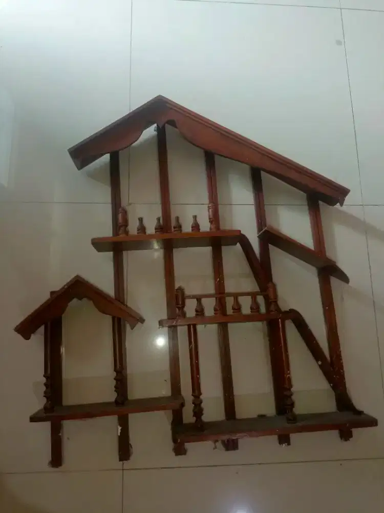 HIASAN DINDING KAYU