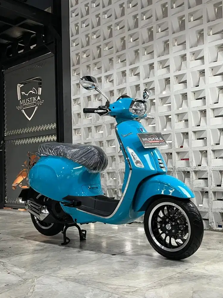 Vespa Sprint 150 Blue Audace