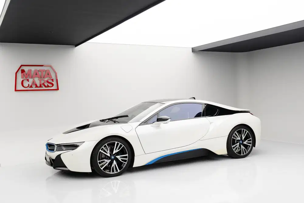 BMW i8 COUPE Hybrid Tahun 2017