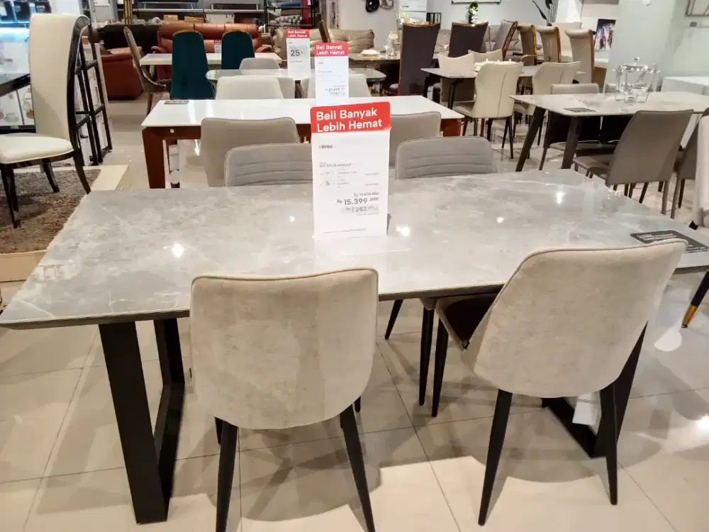 SET MEJA MAKAN AESTHETIC