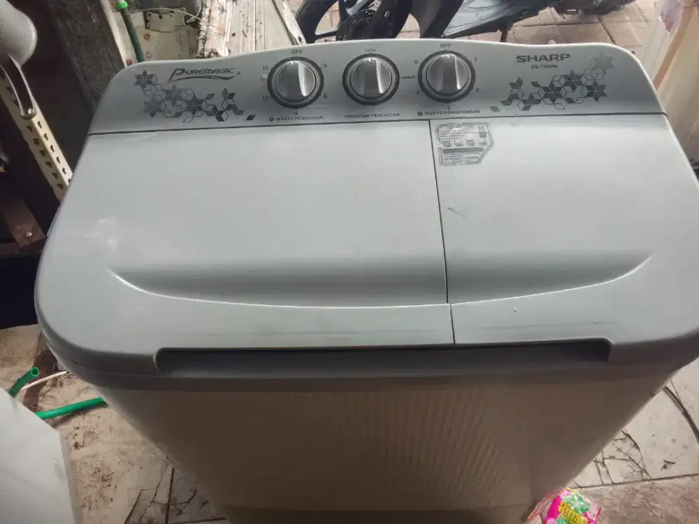 Dijual mesin cuci merek sharp 8 kilo normal bagus 450
