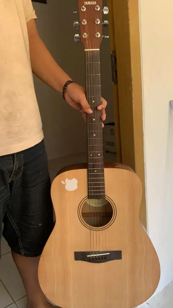 Akustik Yamaha F400