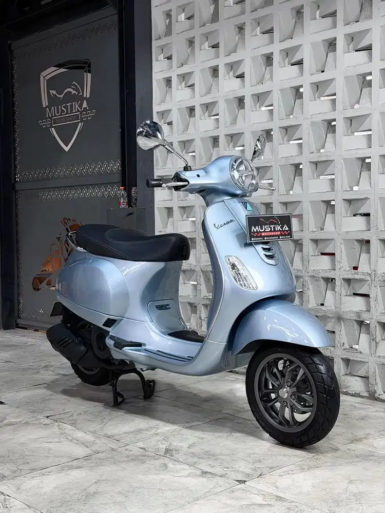 Vespa LX 150 2023