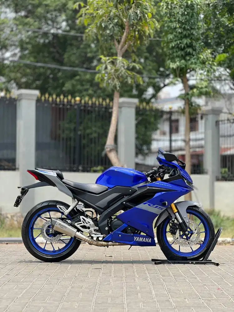 YAMAHA YZF R15 V3 2021 BIRU SILVER LOW KM PAJAK PANJANG BEST CONDITION