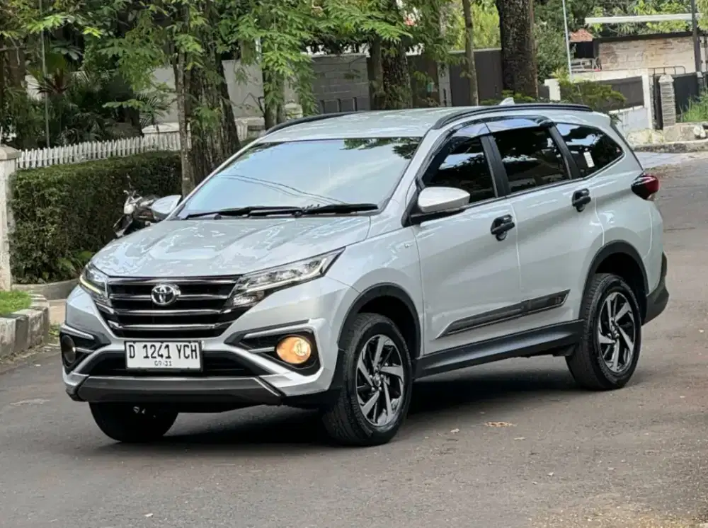 RUSH NEW GR 1.5 MANUAL 2021 KM 22rb RECORD TOYOTA BANDUNG