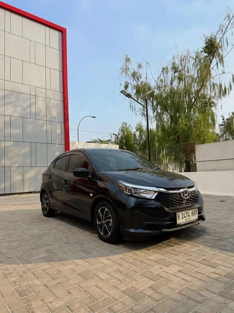 Honda Brio E matic 2025 9rb perak asli